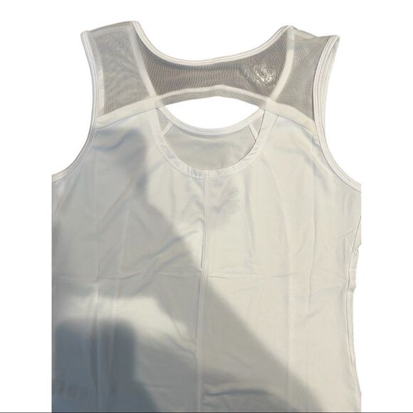 Gaiam Women’s Reflection Open-Back Yoga Tank Top - Picture 7 of 14